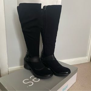 BZees Enchanted Black Knee High Boots, 7W